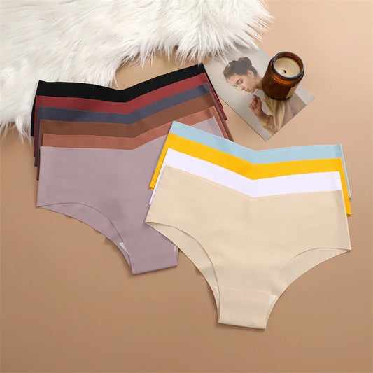 MAIRA'S COLLECTIONS FINETOO seamless V-waist panties in soft, stretchy fabric, shown in a neutral color.